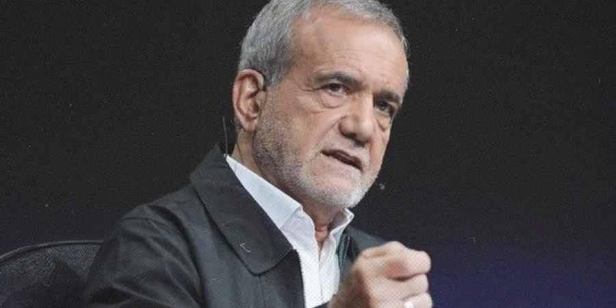 حصري فقط على تواصل نيوز - الرئيس الإيراني لماكرون: لن نفاوض بشأن الملف النووي اذا استمرت الهجمات الإسرائيلية - تواصل نيوز