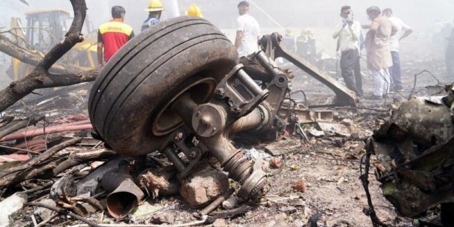 احنا بتوع الجديد - تحطم الطائرة الهندية في 30 ثانية: تحليل أولي لحادث مأساوي ما زال غامضًا #عاجل - تواصل نيوز