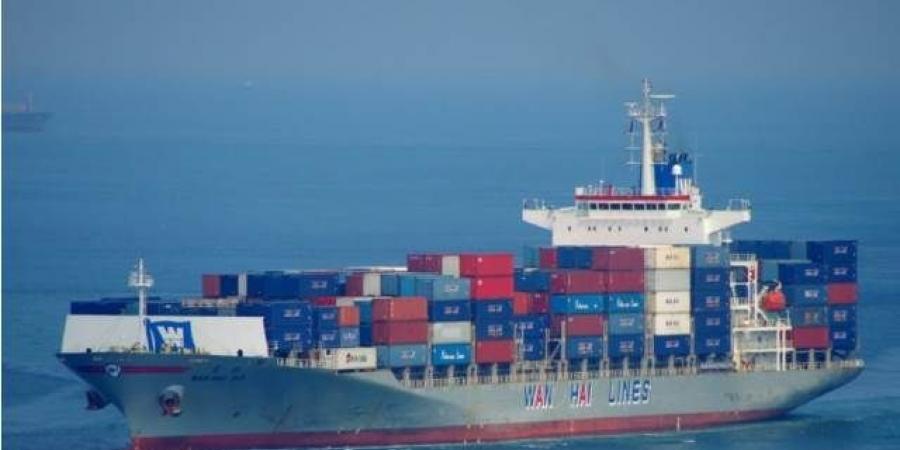 تواصل نيوز - محطة تحيا مصر بميناء الاسكندرية تستقبل السفينة العملاقة ميرسك - تواصل نيوز