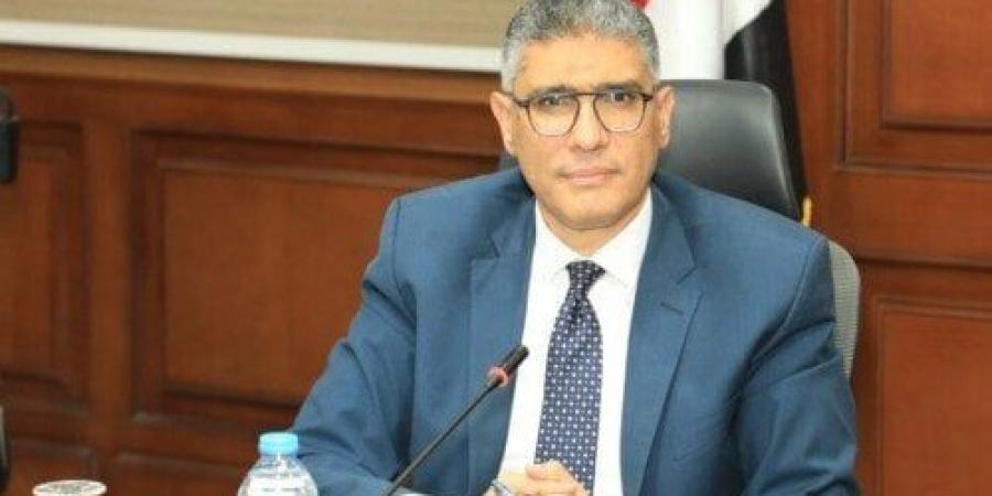 شاهد الان - غلق كلي لطريق الواحات لاستكمال أعمال كوبري زويل ضمن مشروع الأتوبيس الترددي - تواصل نيوز