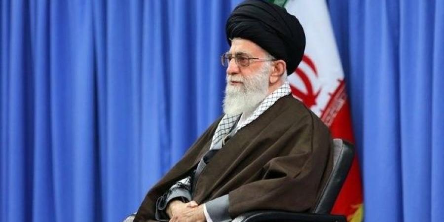 نيويورك تايمز: ضربات إسرائيل الأخيرة استهدفت منطقة سكن خامنئي ومجمع سكن بزشكيان - تواصل نيوز