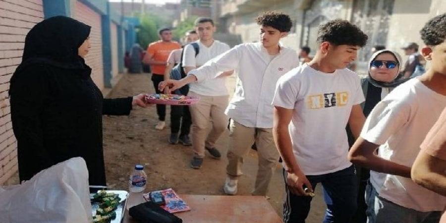 شاهد الان - ارتياح بين طلاب الثانوية العامة بالفيوم لامتحان «الدين» وملاحظات على «الوطنية» - تواصل نيوز
