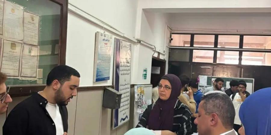 عاجل وحصرى - جامعة القناة :اليوم الفني لتاريخ الطب" يثري التكوين الإنساني للطب - تواصل نيوز