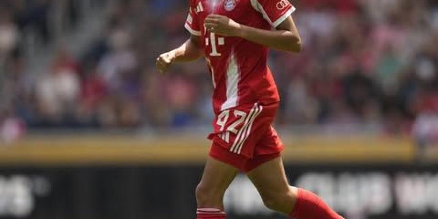 شاهد الان - من الدكة إلى التاريخ.. جمال موسيالا لاعب بايرن ميونخ يسجل أول هاتريك في مونديال الأندية الجديد - تواصل نيوز