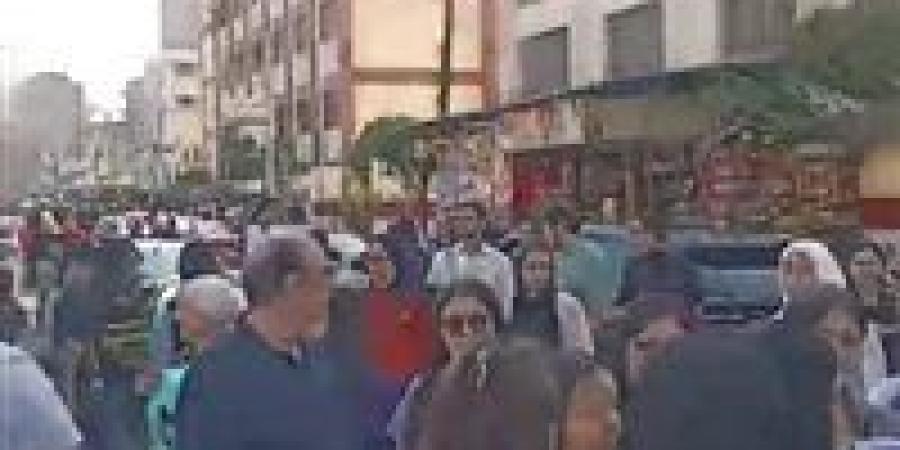 شاهد الان - المواجهة الأولى.. بدء توافد طلاب الثانوية العامة إلى اللجان لأداء امتحان الدين والوطنية اليوم - تواصل نيوز