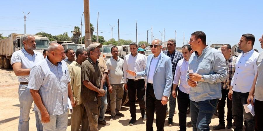 عاجل وحصرى - محافظ المنيا يتفقد الحملة الميكانيكية ويشدد على جاهزية المعدات - تواصل نيوز