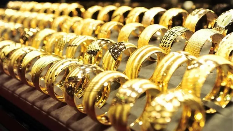 أسعار الذهب اليوم تتغير بشكل مفاجئ وترصد تحركات السوق اللحظية