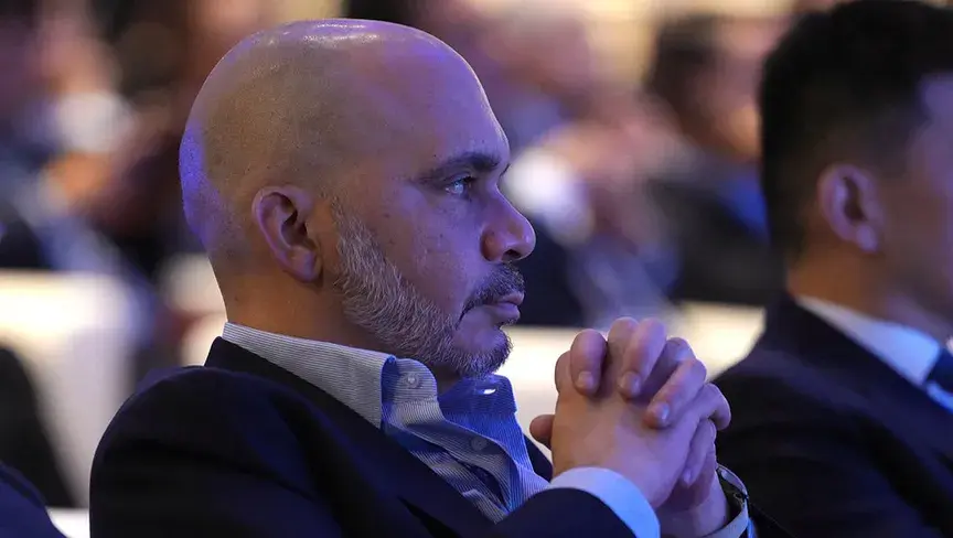 الأمير علي بن الحسين يعلن تعاونه الكامل مع التحقيق القضائي في قضايا الاتحاد الآسيوي