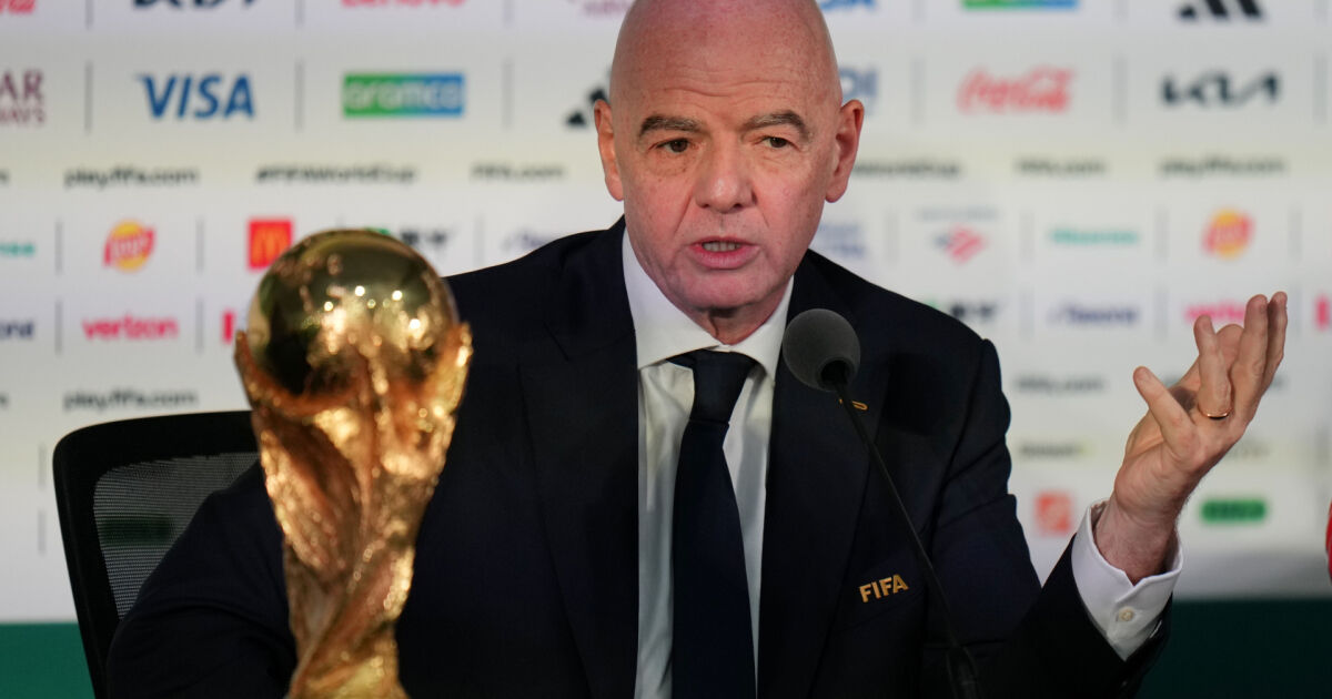 الاتحاد الآسيوي يعلن دعمه الكامل لإنفانتينو في سباق رئاسة الاتحاد الدولي
