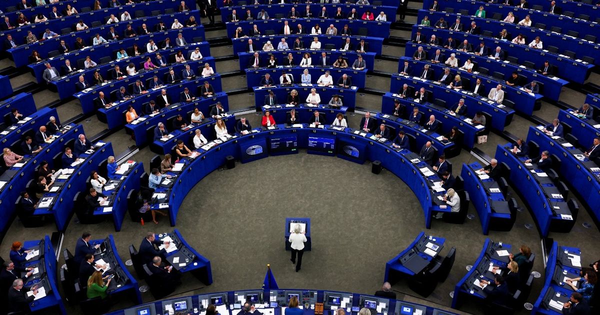 البرلمان الأوروبي يطالب بإعلان الحوثيين جماعة إرهابية لتعزيز جهود مكافحة الإرهاب
