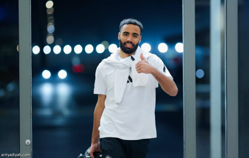 النصر يجبر البوعينين على الكشف الطبي بعد مشاكل في الأربطة