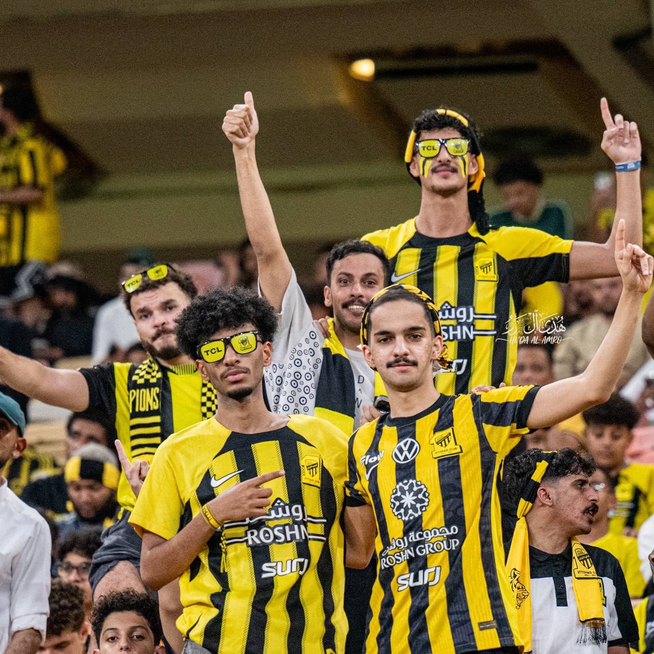 جمهور العميد يسيطر على صدارة الحضور الجماهيري في دوري روشن ويشعل المدرجات