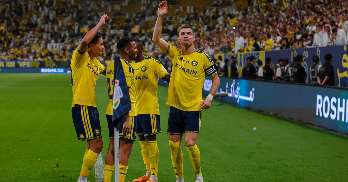 رونالدو يقترب من هدفه الألف بهاتريك مثير في الدوري السعودي