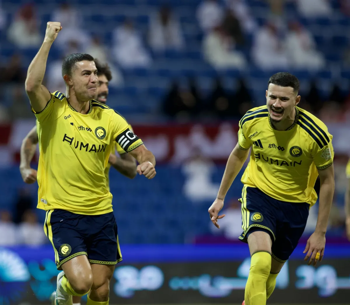 رونالدو يقود النصر لهزيمة الفيصلي بثلاثية مثيرة في مباراة لا تُنسى
