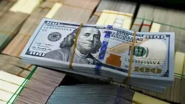 سعر الدولار في البنوك الآن يسجل ارتفاعا جديدا