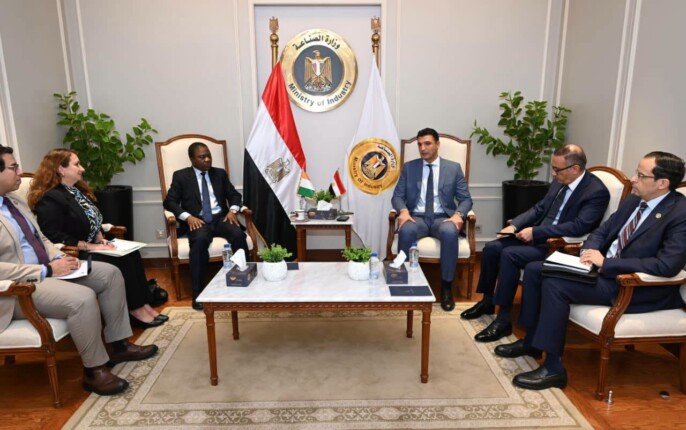 فرص استثمارية واعدة أمام الشركات المصرية في كوت ديفوار تشمل الإطارات وزيت النخيل