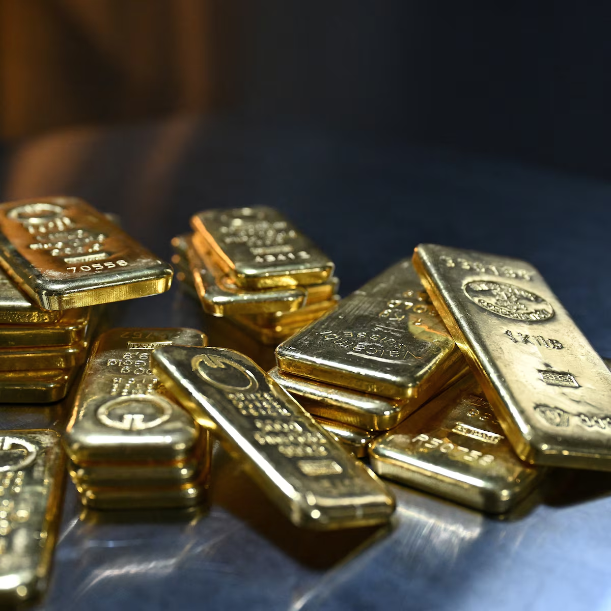 هبوط حاد في الذهب ونصيحة أساسية لعشاق المعدن الأصفر
