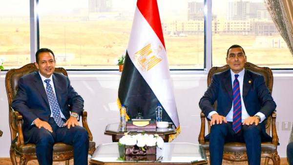 وزير الرياضة يبحث دعم مسيرة الاتحاد السكندري مع رئيس النادي